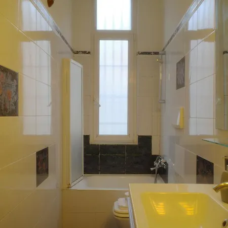 Bwr - Two-room Near The Station, Venini * Milan