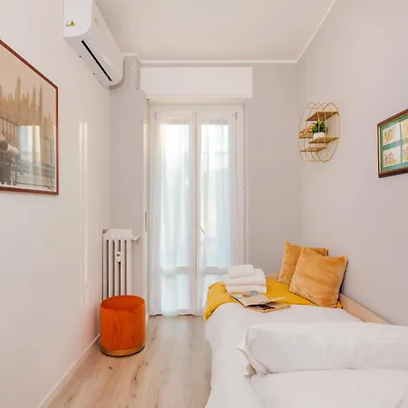 Little Nest Near Porta Vittoria Station Milaan