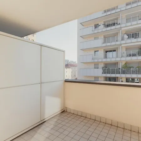 Gohost - Next To The Olympic Village Terrace Appartamento *