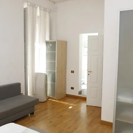 Dhomes - And * Mailand