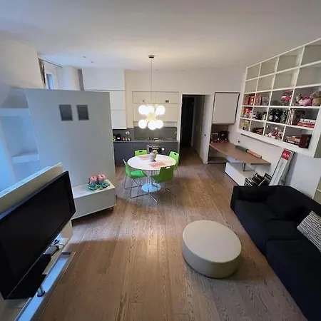 Apartament Il Monoscopio / The Monoscope - 73mq @ Porta Venezia / Center *