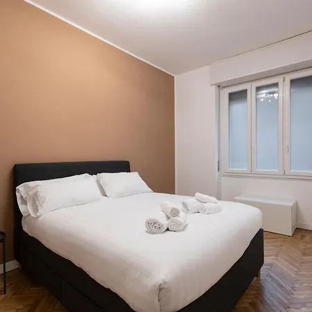 Corso Garibaldi 64 - Living * Milan
