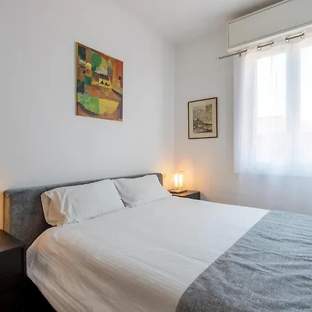 Navigli-romolo - Rooftop With Private Terrace * Milánó