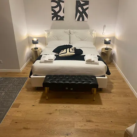 Maison Plana Apartment *