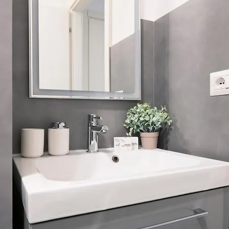 Beautiful Flat Fully Furnished In P.ta Romana
