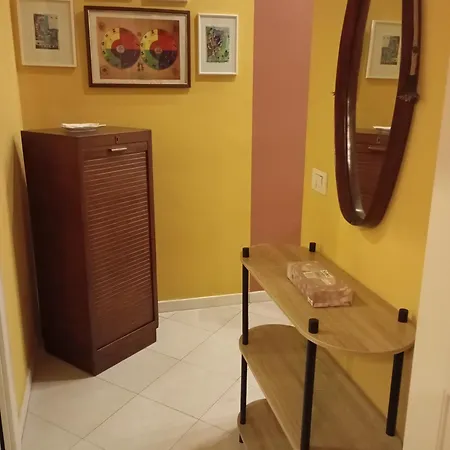 Flores Home, Boho Chic Style & Urban Comfort Navigli, Bocconi, Centro شقة *