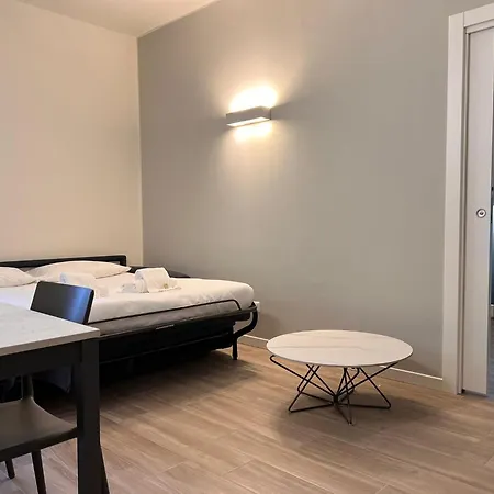 Kibilu - Dergano Metro, Fast Wifi, Air Conditioning, Fiera Apartment *