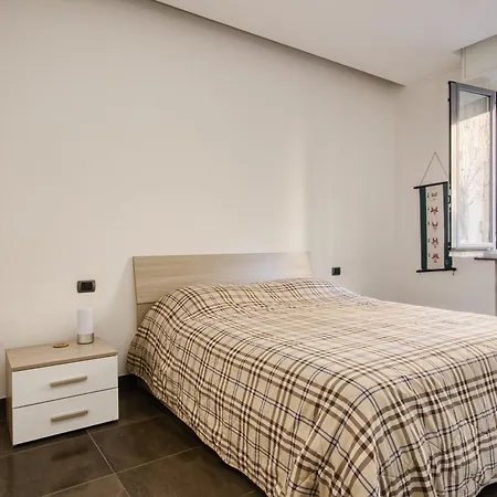 Apartment In Citta Studi 3 Pax