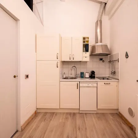 Loveloft Private Jacuzzi & Relax Duomo - Ac Wifi * ميلان