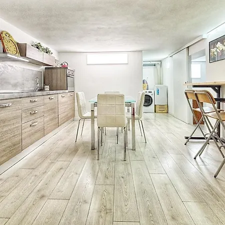 Apartment Cozy Basement Navigli Milan