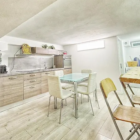 Cozy Basement Navigli Apartment Milan
