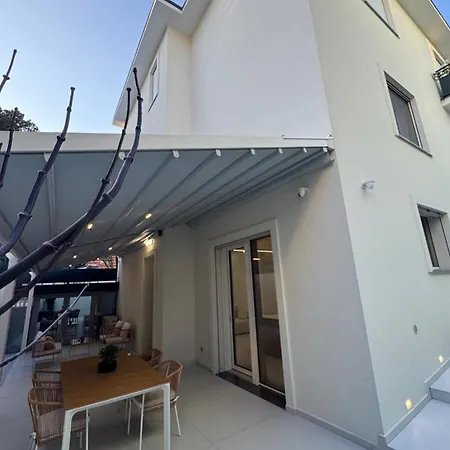 Apartament White House Con Posti Auto *