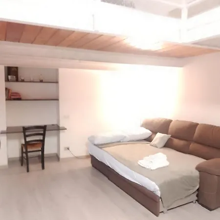 Porta Romanabocconi Lecase&vacanze Ambrosiane דירה