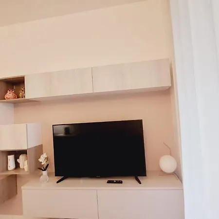 Апартаменты Nina's *