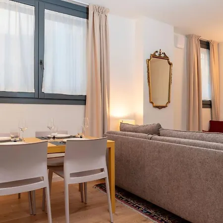 아파트 Porta Venezia Stylish Haven