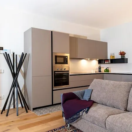 아파트 Porta Venezia Stylish Haven *