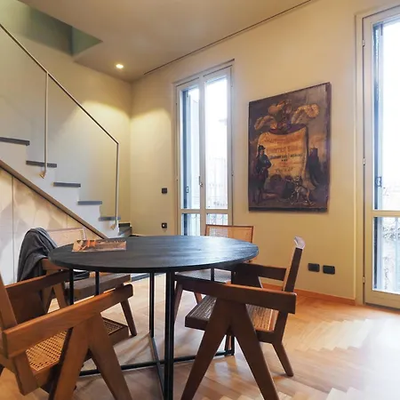 Splendido Attico Con 2 Terrazzi In Brera Mediolan