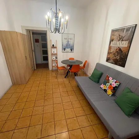 Parco Sui Navigli Milan