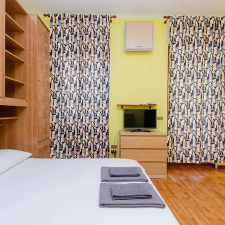 Dateo Flat Lägenhet Milano