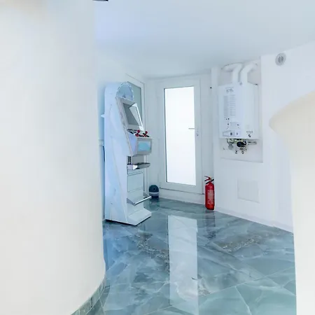 The Igloo ميلان