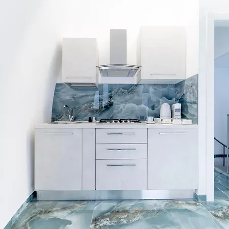 The Igloo فيلة *