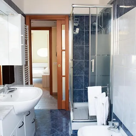 Apartment V2 - 15 Minutes From Duomo *