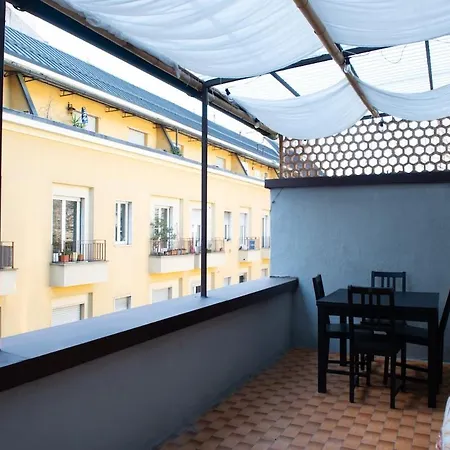 V2 - 15 Minutes From Duomo Apartment *