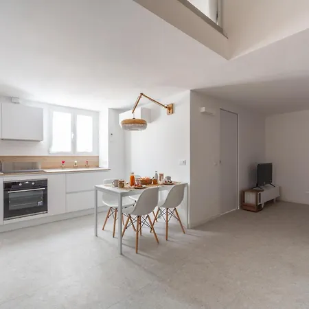 Romantic Loft * ミラノ