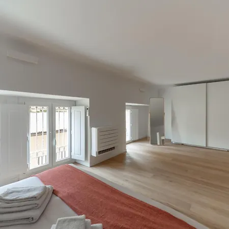 アパート Romantic Loft