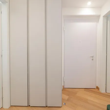 Palazzo Crovato - Design E Comfort Nel Cuore Di Μιλάνο