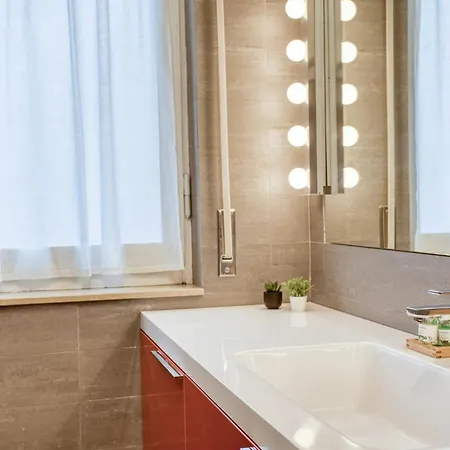 Easylife - Comfort Esclusivo In Porta Romana * Milan