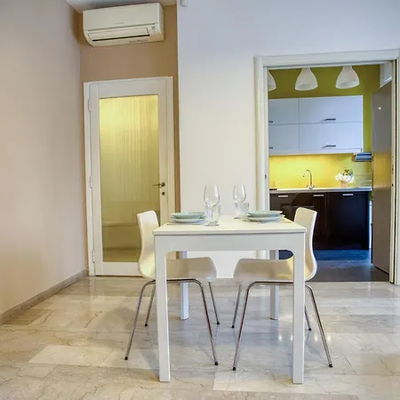Easylife - - Morosini 32 - Porta Romana *