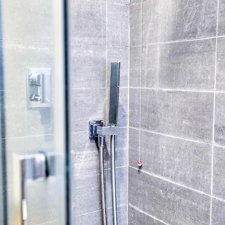 Easylife - - Morosini 32 - Porta Romana * Milán