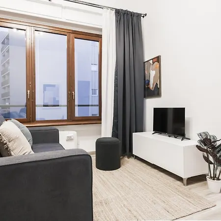 Easylife - Vicino A Stazione Apartment *