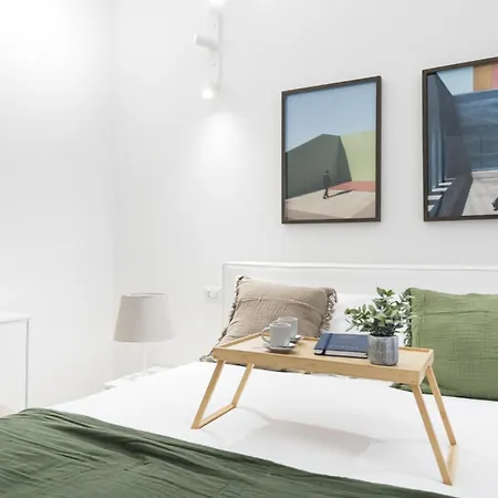 Easylife - Vicino A Stazione Apartment