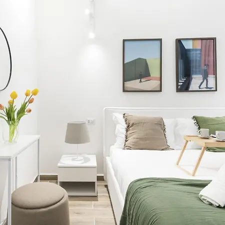 Easylife - Vicino A Stazione Apartment