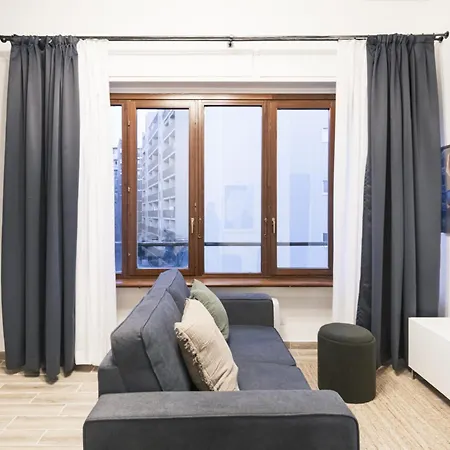 Easylife - Vicino A Stazione Apartment