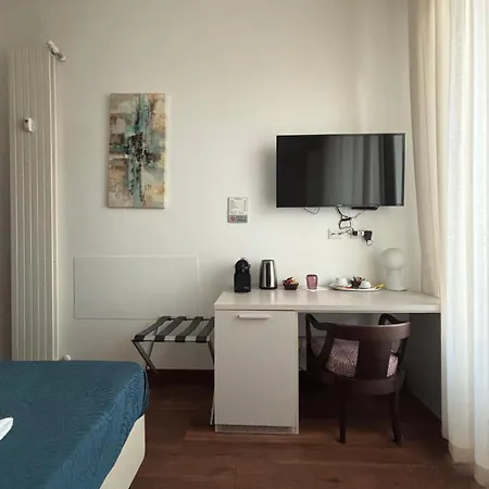 Guest house Enjoy Skyline 2*