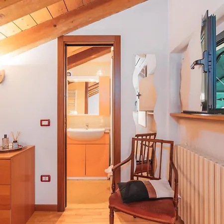 Keys Of Italy - Salutati Stylish Bedroom Apartment *