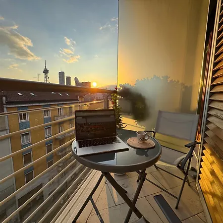 La Casa Di Gio - Life *