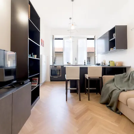 Luxury - Daverio 6 Апартаменты *