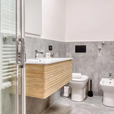 Joivy Elegant & Modern In Isola District *