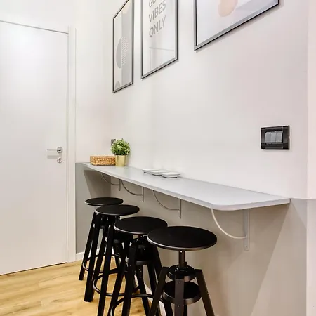 Joivy Elegant & Modern In Isola District Milan