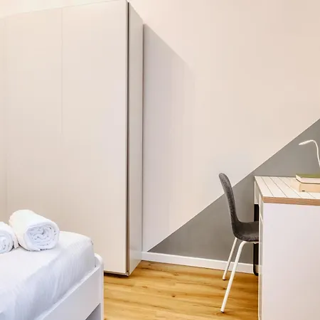 Joivy Elegant & Modern In Isola District Milano