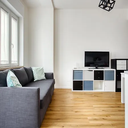 Joivy Elegant & Modern In Isola District 아파트 *