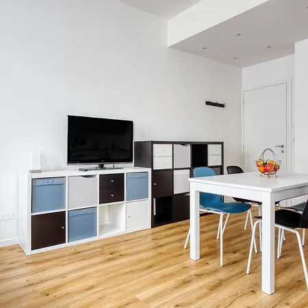 Apartment Joivy Elegant & Modern In Isola District Milan