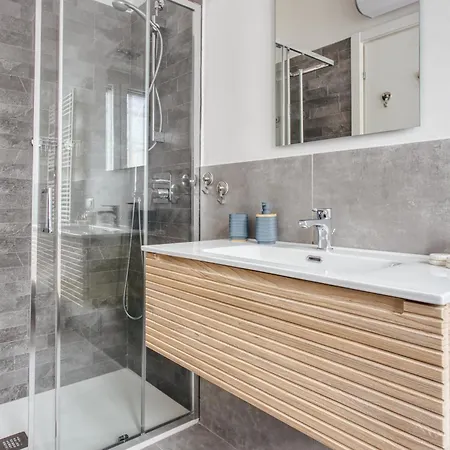 Apartment Joivy Elegant & Modern In Isola District Milan