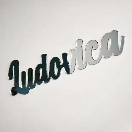 Joivy Elegant & Modern In Isola District