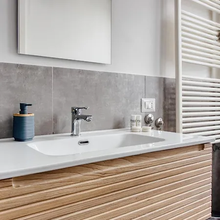 아파트 Joivy Elegant & Modern In Isola District