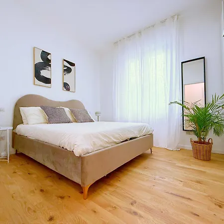 Viale Monza Ab - 2 Bedroom- 15 Min Dal Duomo Apartman